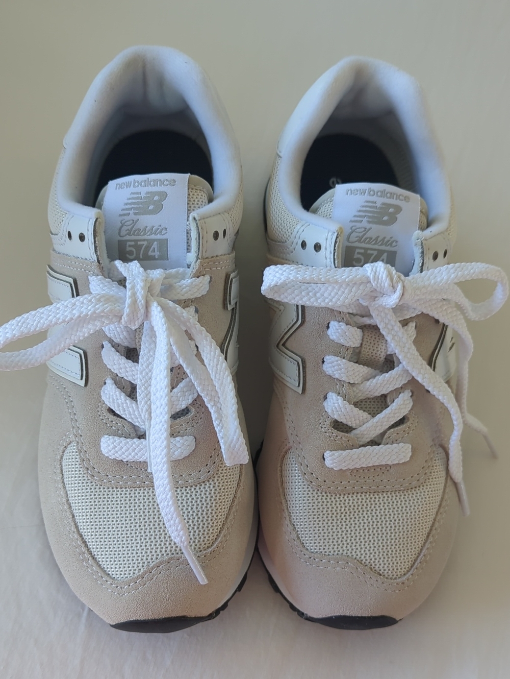 New Balance Women's Sneakers Nimbus Cloud with White - US 6 Wide NWOT
